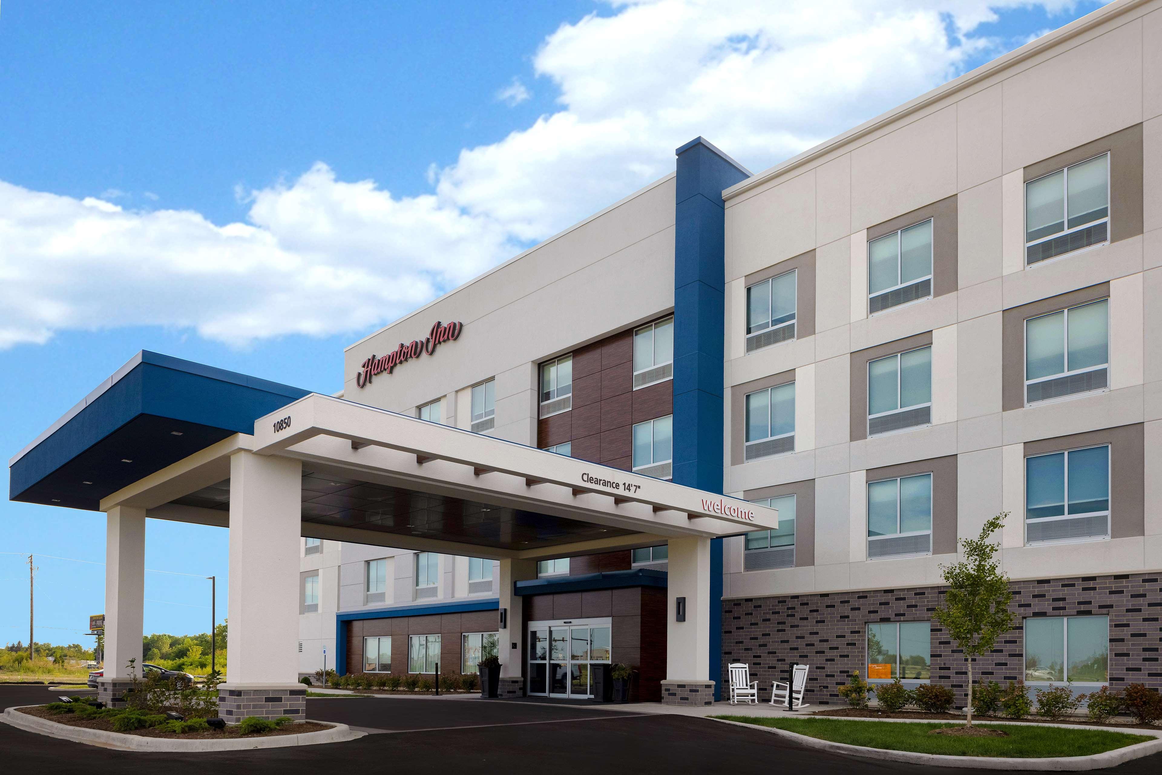 Hampton Inn Crown Point, In Экстерьер фото