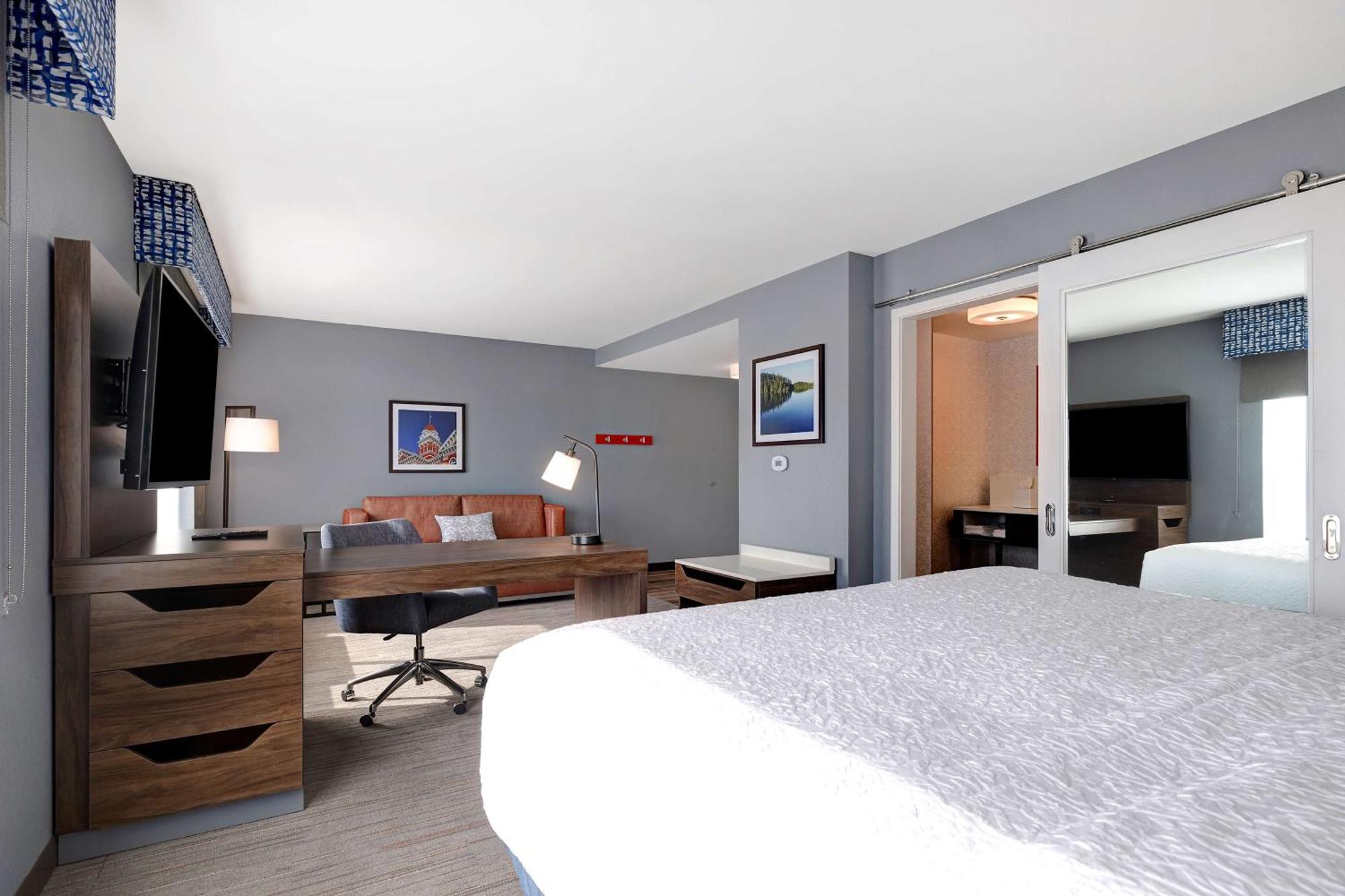 Hampton Inn Crown Point, In Экстерьер фото
